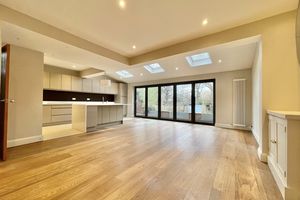 Photo 8- click for photo gallery